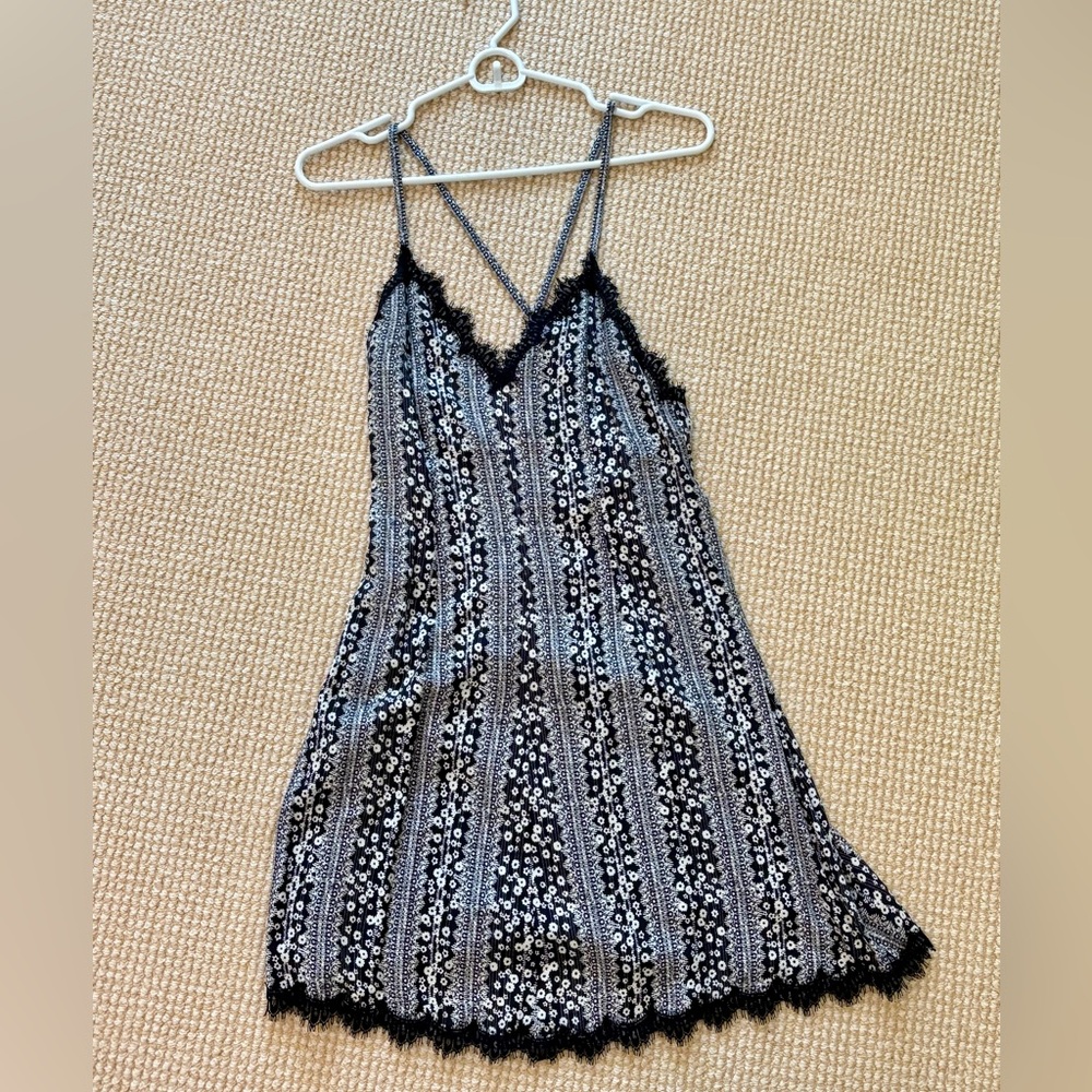 Alice & Olivia Aleve Lace Trim Dress